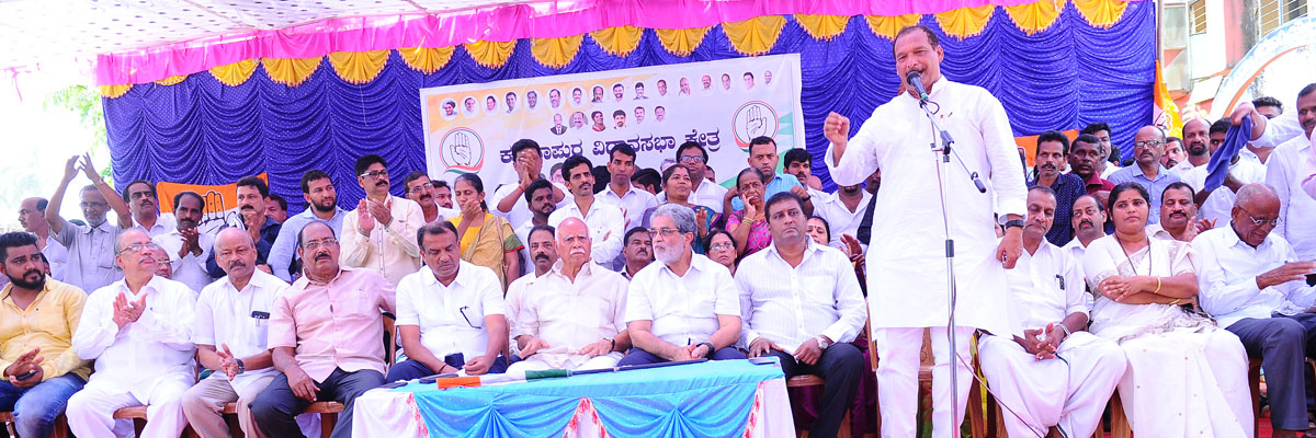 ಹಸಿದವರಿಗೆ ಅನ್ನ ಕೊಡವರು ರಾಜ್ಯದ ಜನತೆಗೆ ಮುಖ್ಯ: ಐವನ್ ಡಿಸೋಜ